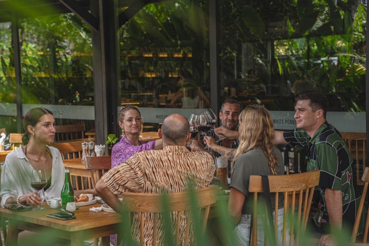 White Penny Hostel Seminyak  Ngoại thất bức ảnh