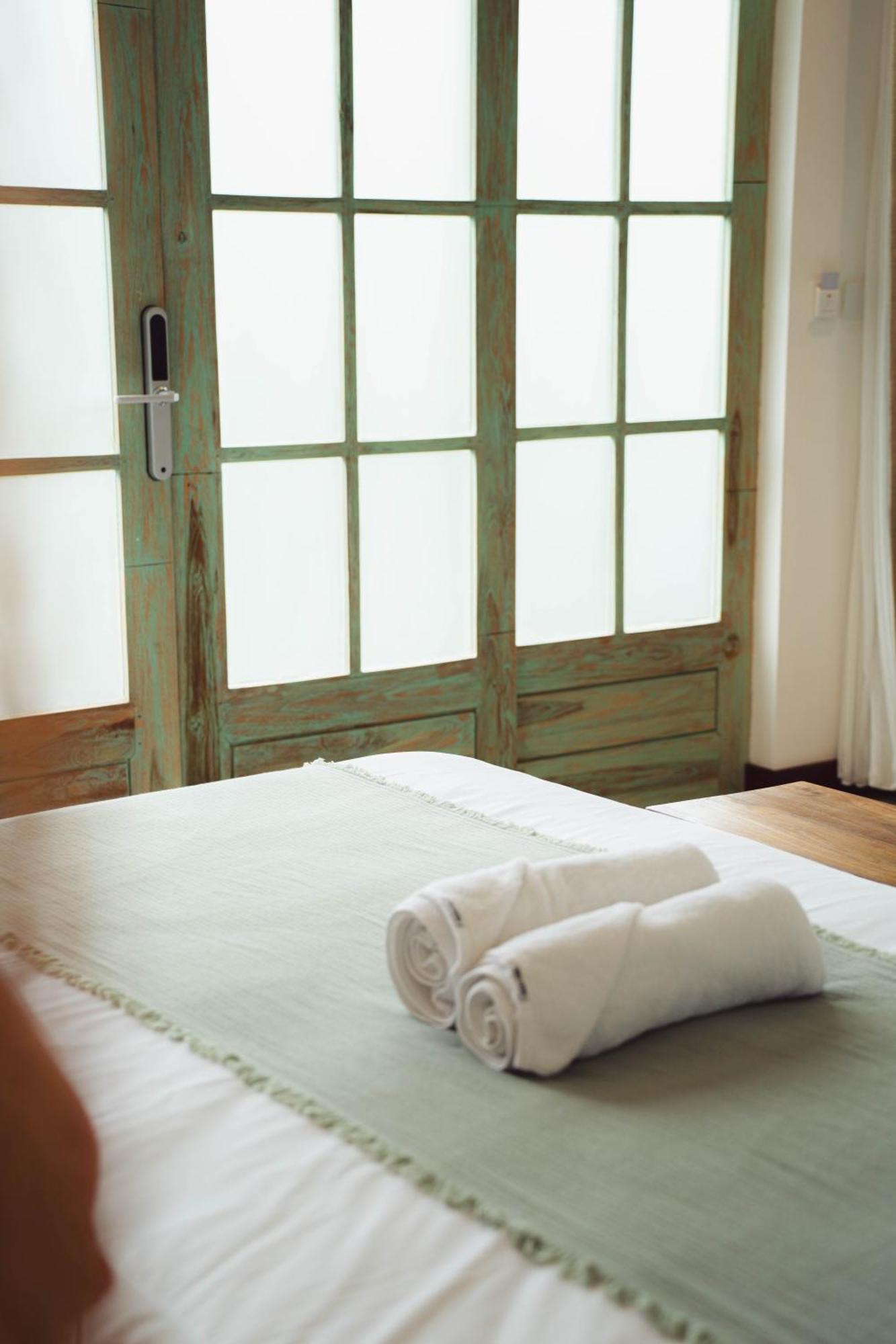 White Penny Hostel Seminyak  Ngoại thất bức ảnh